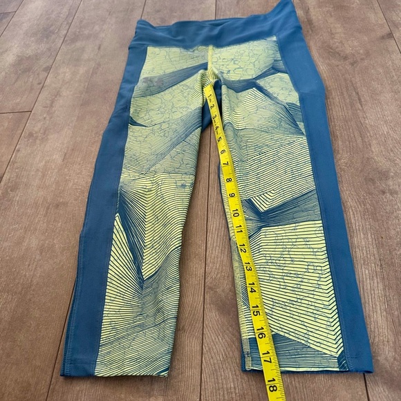 Under Armour Heat Gear Compression Fit Women’s Active Leggings unique colors - Picture 6 of 10